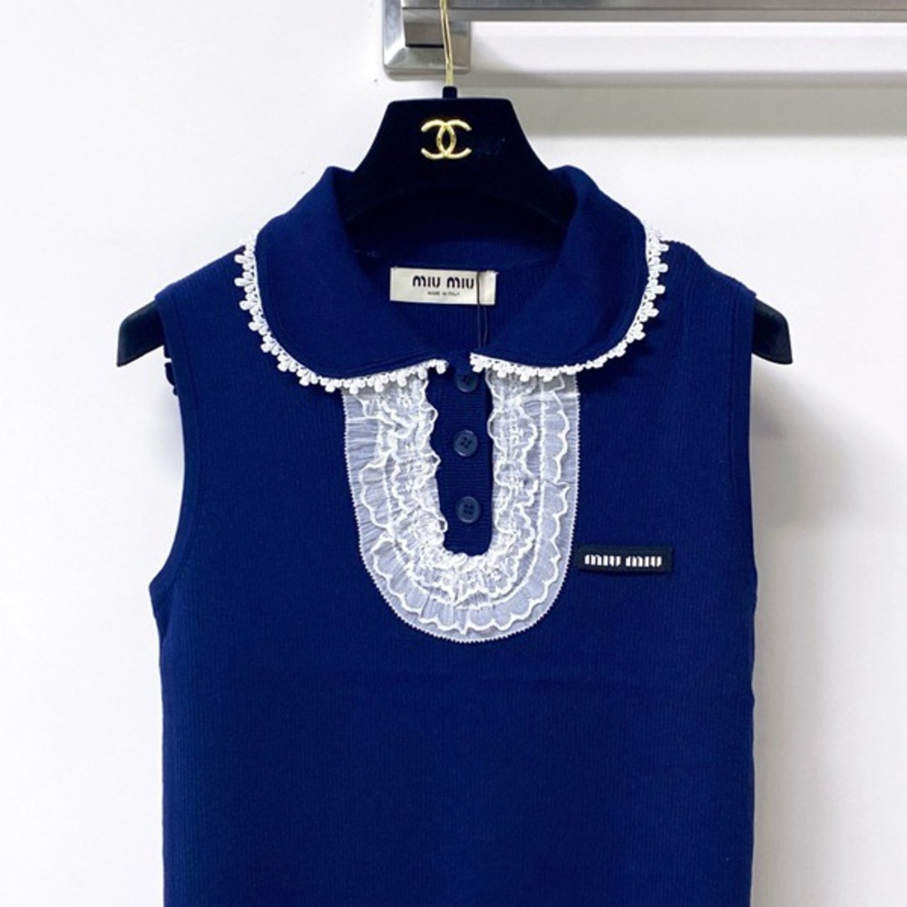 💙 MIU MIU Navy Lace Trim Knit Vest - Picture 3 of 5